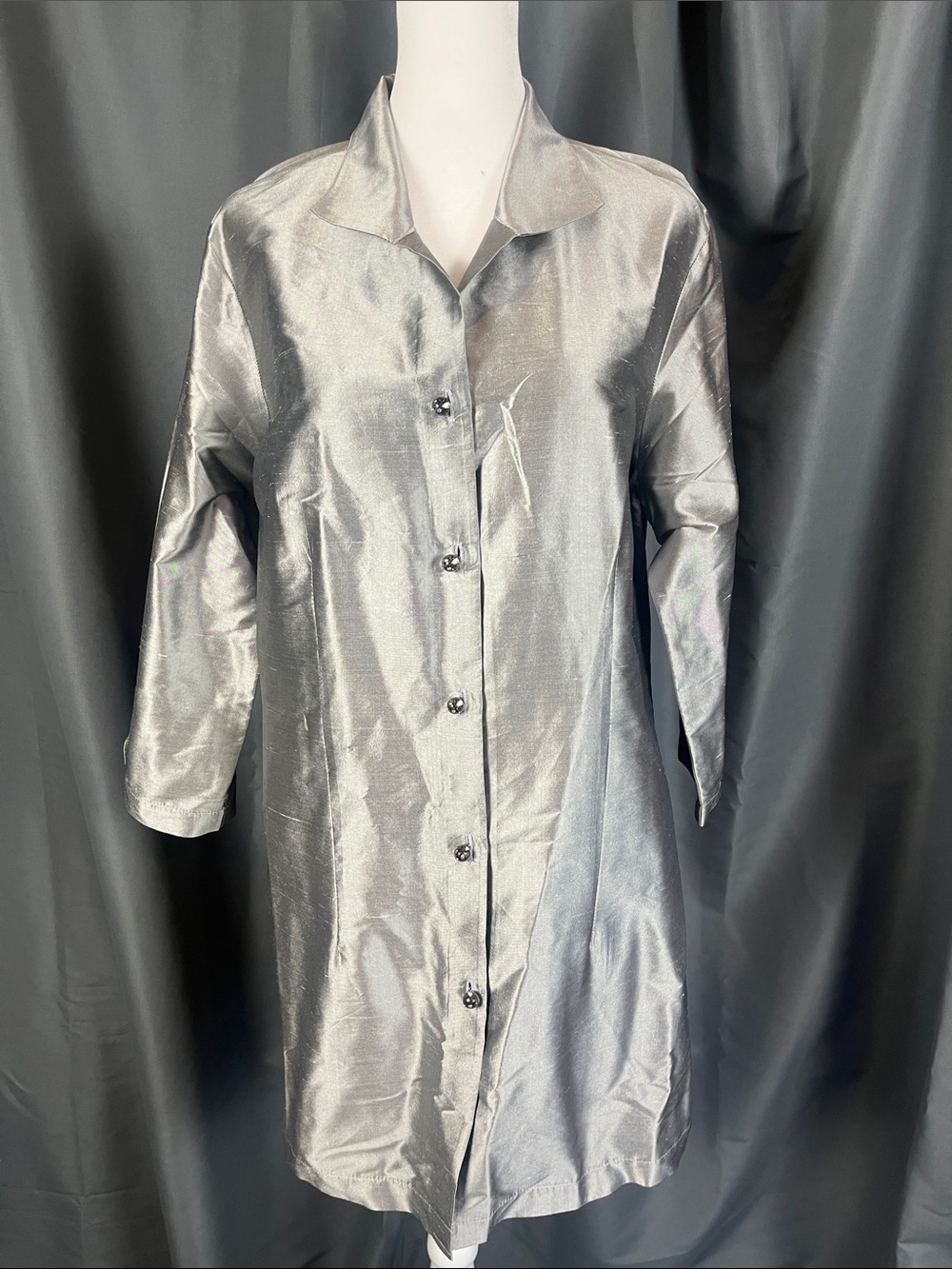 100% silk Connie Roberson Classic Silver shirt dress